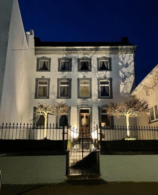 Huis Van Loon Борглон Екстериор снимка
